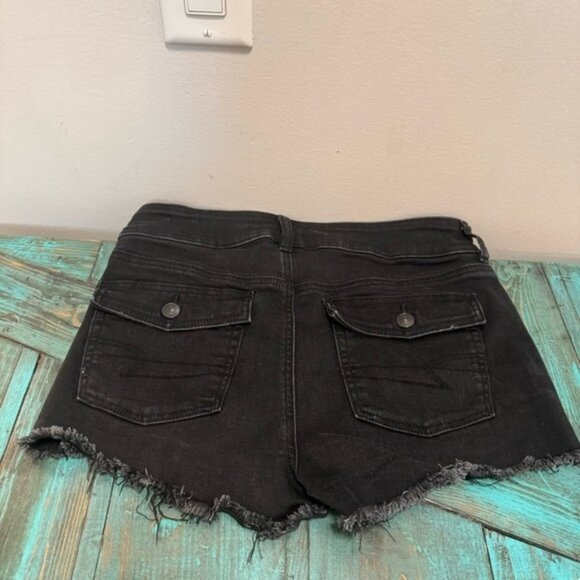American Eagle Black Shortie Shorts Raw Hem Size 8 Casual - Picture 5 of 9